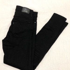 LEVI 310 Black Super Skinny Jeans Size 28